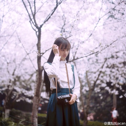 武大女神黃燦燦 武漢大學黃燦燦清純照