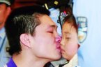 男子死刑前親吻4歲女兒 搶劫殺人因生活所迫