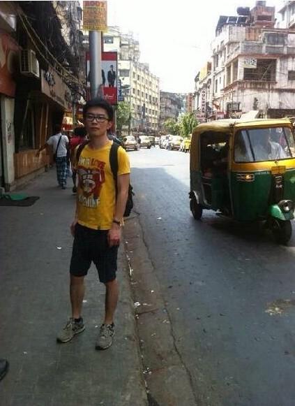 溫州永嘉90后畢業(yè)旅行 在印度照顧垂死之家的老人