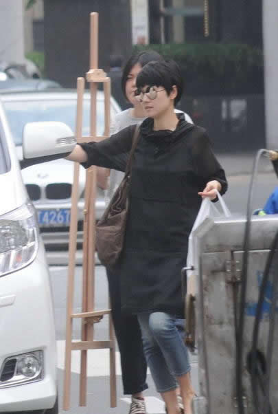 馬伊琍為大女兒買學習用品