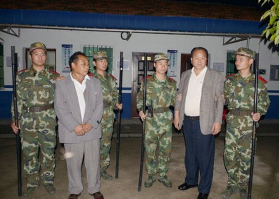 農(nóng)民冒充聯(lián)合國官員