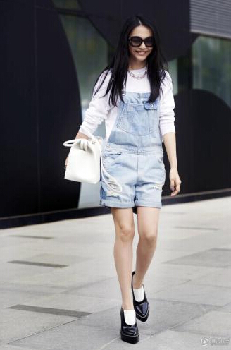 姚晨英倫風格街拍照片