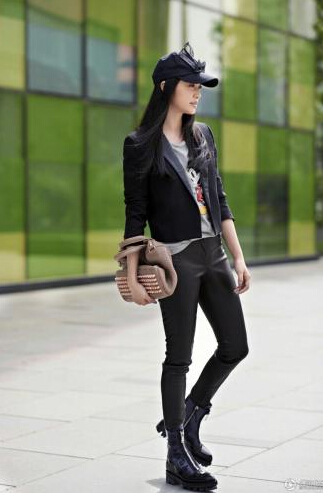 姚晨英倫風格街拍照片