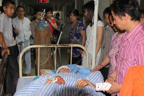 宜春公交車砍人事件:宜春三中柳艷兵奪刀救人受傷無緣高考