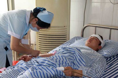 宜春公交車砍人事件:宜春三中柳艷兵奪刀救人受傷無緣高考