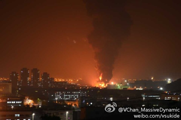 大連輸油管線爆裂火災