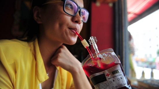 吸血鬼血袋飲料 價格60元一袋