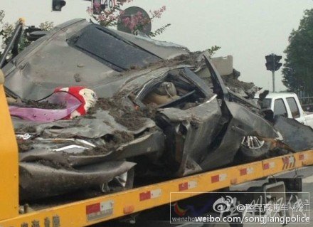 松江文翔路車禍現(xiàn)場