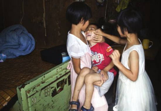 10歲女孩當媽3年