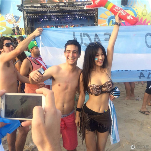 騰訊足球寶貝樊玲