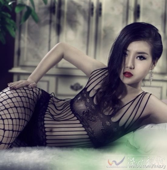 張小雨最新時尚寫真