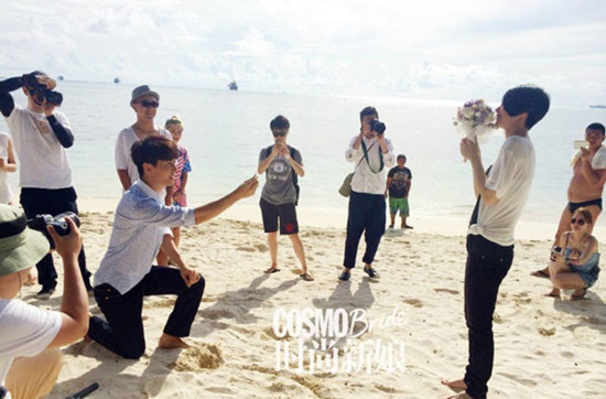 李承鉉向戚薇求婚成功