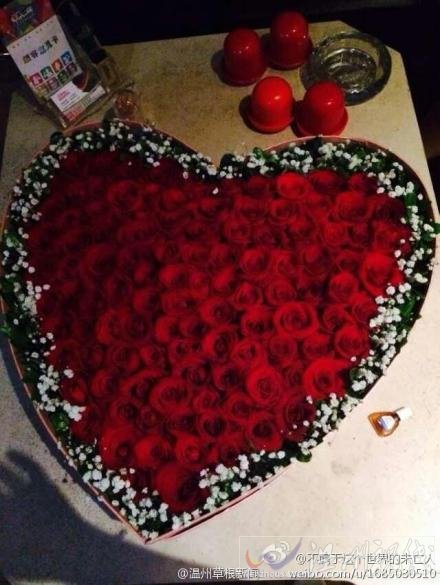 溫州土豪擺999朵玫瑰告白