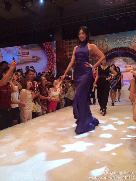 林志玲出席溫州樓盤開盤儀式