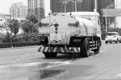 平陽工廠利用灑水車處理廢水