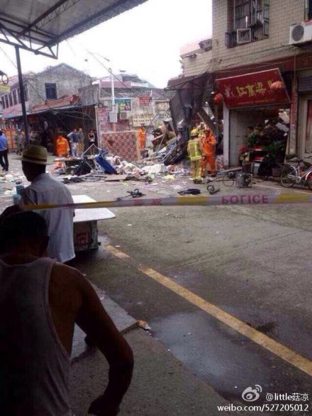 樂(lè)清磐石鎮(zhèn)磐東村民房商鋪爆炸已致一人死亡