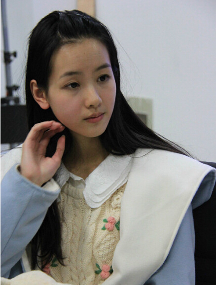 南航校花陳都靈出演蘇有朋電影《左耳》