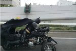 日本高速現蝙蝠俠 男子模仿電影蝙蝠俠連摩托都一樣