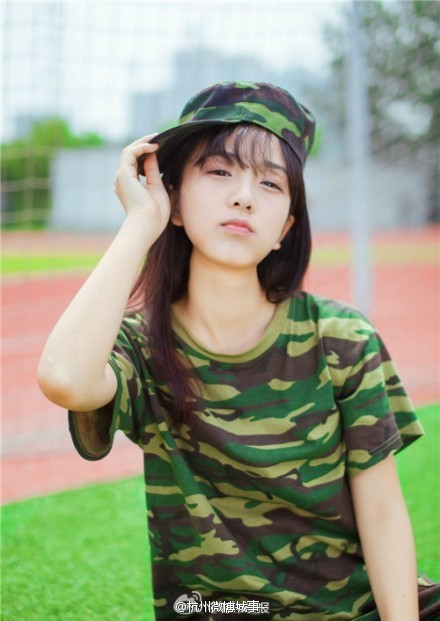 浙大軍訓女神JOYIN清純照曝光