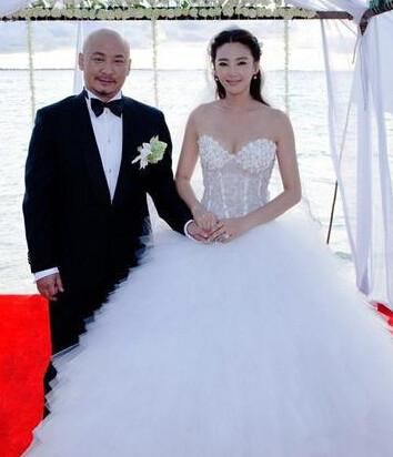 張雨綺王全安年齡差20歲