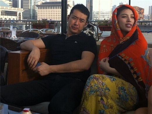 曝劉翔嬌妻與前男友合影