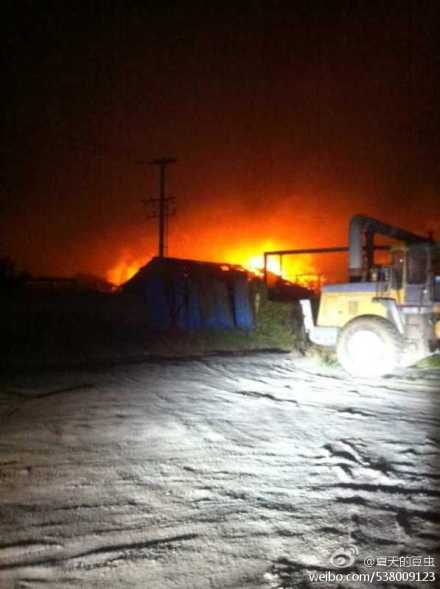 山東高密爆炸事故現場圖片