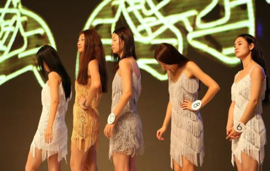 環(huán)球小姐素顏雷人