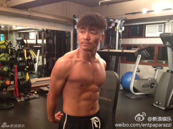 王寶強(qiáng)肌肉