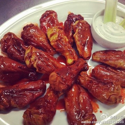 女子做出美味蛋糕酷似雞翅