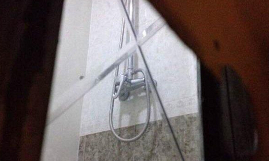 女租客浴室裝雙面鏡遭偷窺