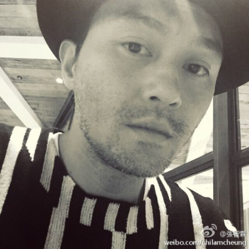 張智霖變滄桑大叔滿臉胡茬