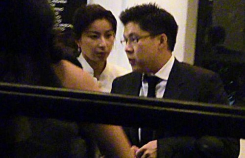 郭晶晶救夫拉回霍啟剛