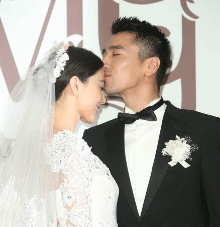 高圓圓趙又廷結(jié)婚了