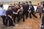鎮長帶城管毆打村民 強制填埋河道