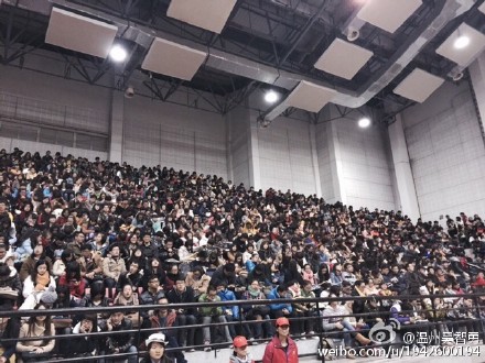 六小齡童來(lái)溫州大學(xué)城演講