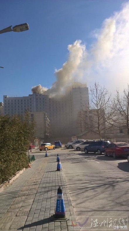 北京朝陽區(qū)大廈失火