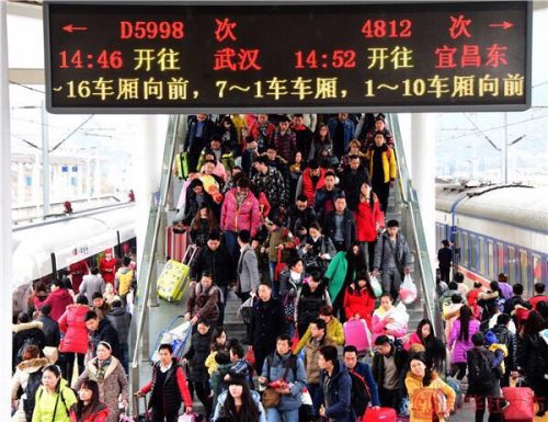 大年初三，湖北省恩施土家族苗族自治州恩施火車站。