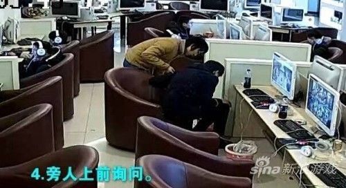 男子連續上網19小時吐血身亡