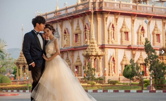 伊能靜秦昊結婚了