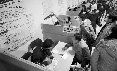 月嫂年薪超30萬(wàn)