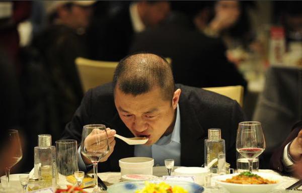 李亞鵬禿頂嚴(yán)重