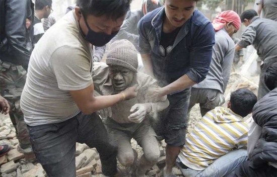 尼泊爾地震已造成西藏25人死亡117人受傷