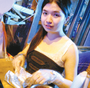 女碩士畢業擺攤賣烤腦花