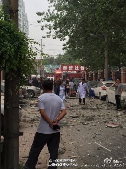 青島一酒店爆炸