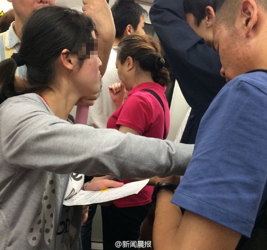 武漢地鐵丐幫女乞丐