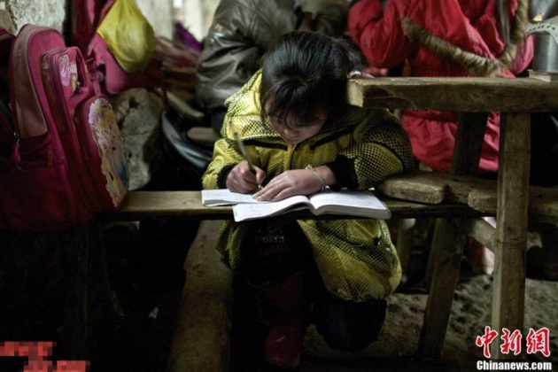 探訪畢節(jié)留守兒童