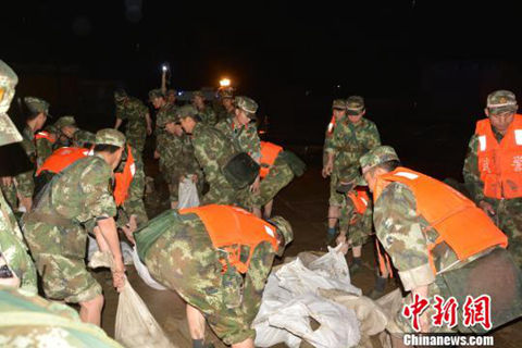 四川阿壩縣因暴雨發(fā)生泥石流 暫無人員傷亡報(bào)告