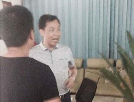 文聯(lián)主席怒砸電腦