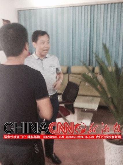 文聯主席曬詩遭差評,熊艾春怒砸耒陽社區網站辦公室電腦