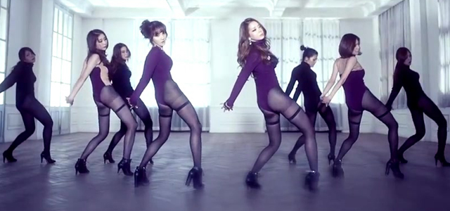 黃安炮轟王思聰簽女團